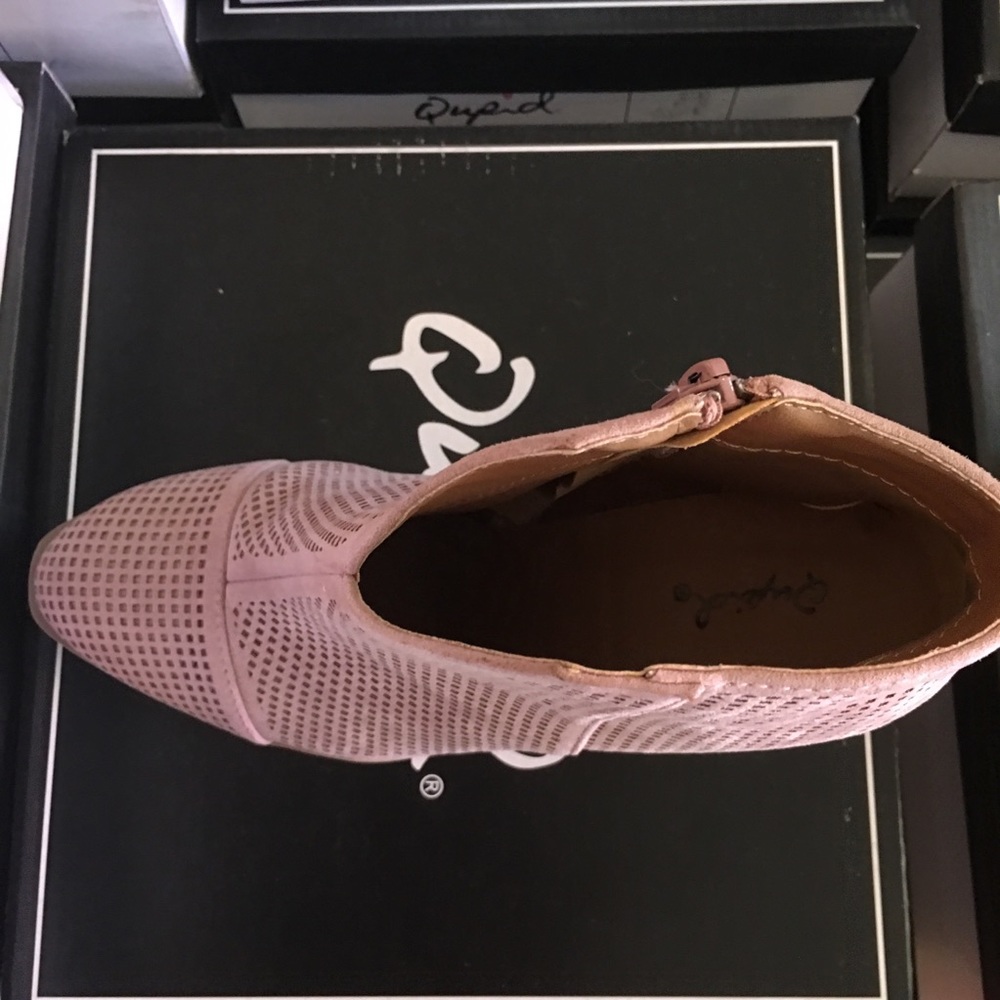 Last 1! Qupid Desert Rose Perforated BOOTIE - Picture 7 of 8